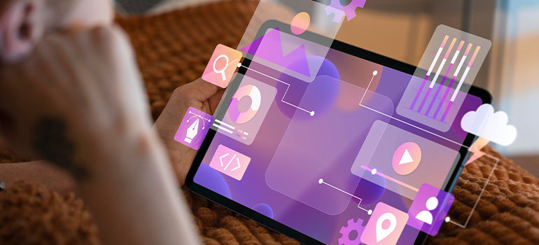 /blog/post/tu-estrategia-digital-no-son-solo-las-redes-sociales-amplia-tu-navaja-suiza-de-contenido